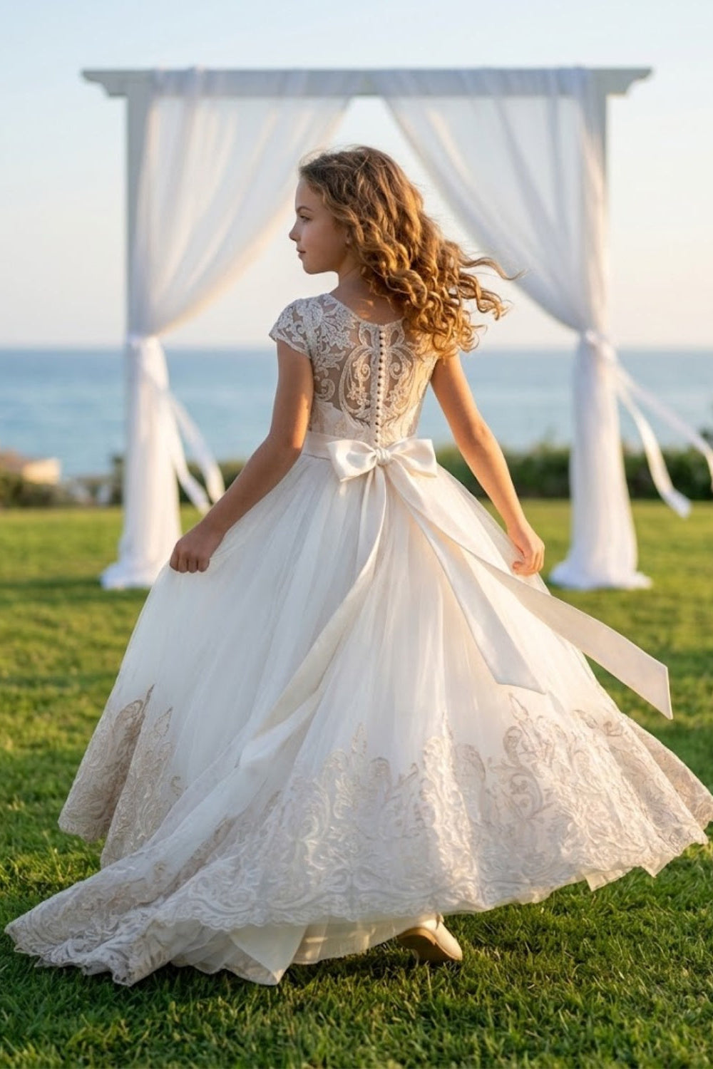 Champagne A Line Round Neck Short Sleeve Lace Tulle Flower Girl Dress