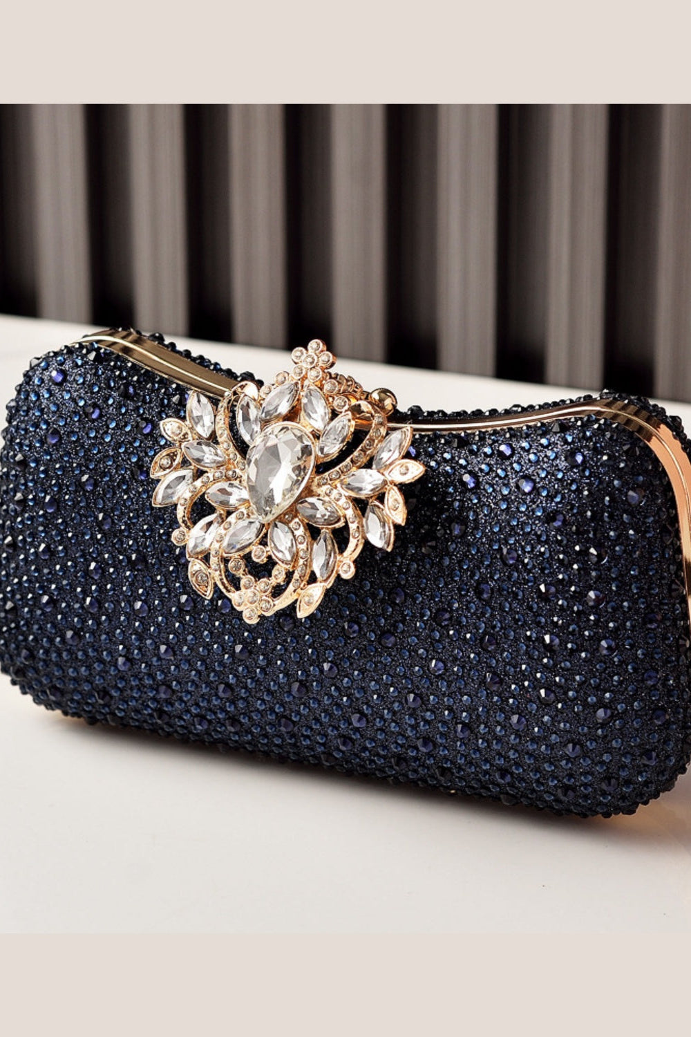 Sparkly Rhinestone Clutch Purse Handbag with Oversized Jewel Clasp