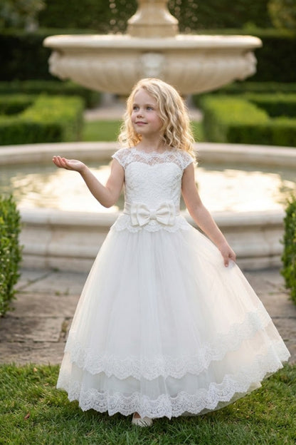 White A Line Round Neck Short Sleeve Tulle Flower Girl Dress with Lace