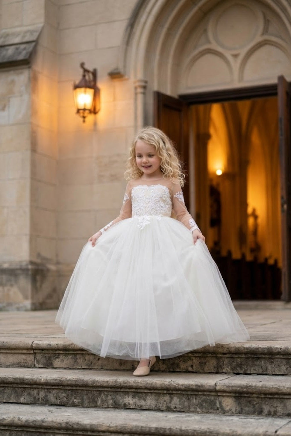 White A Line Round Neck Long Sleeve Lace Tulle Flower Girl Dress