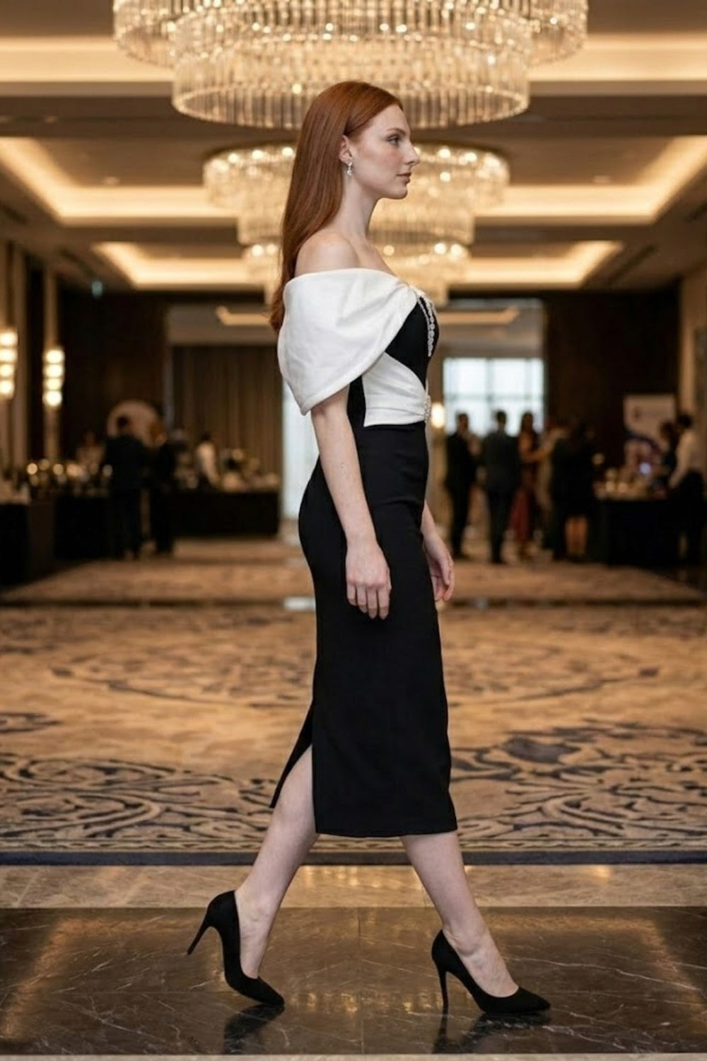 Black and White Bodycon V Neck Midi Prom Dress