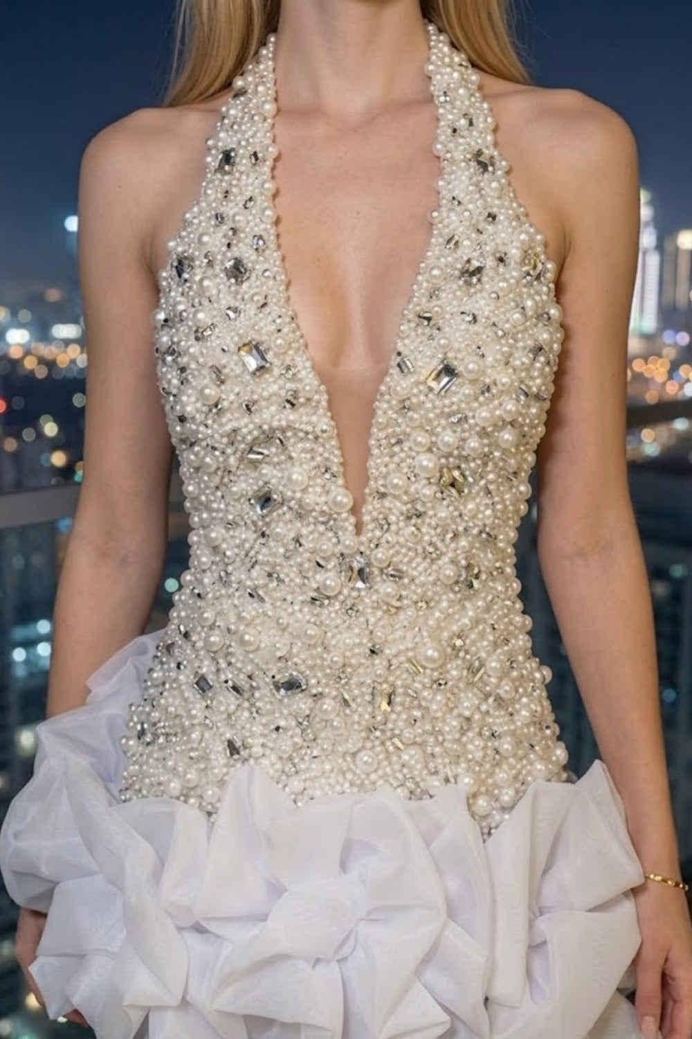 Sparkly White Bodycon Halter Short Homecoming Dress with Ruffles