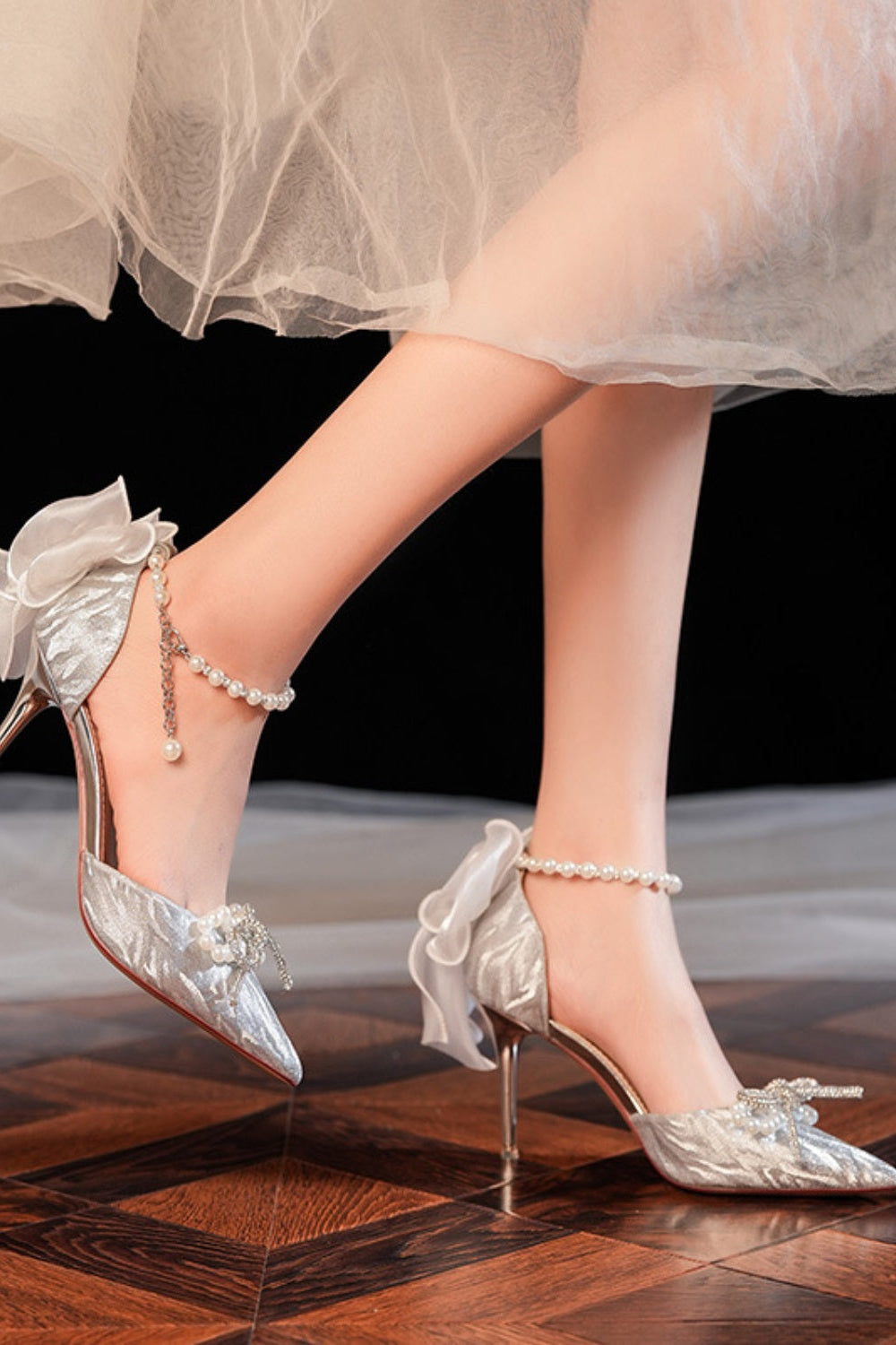 Silver Jacquard Pointed Heels Pearl Organza Bow