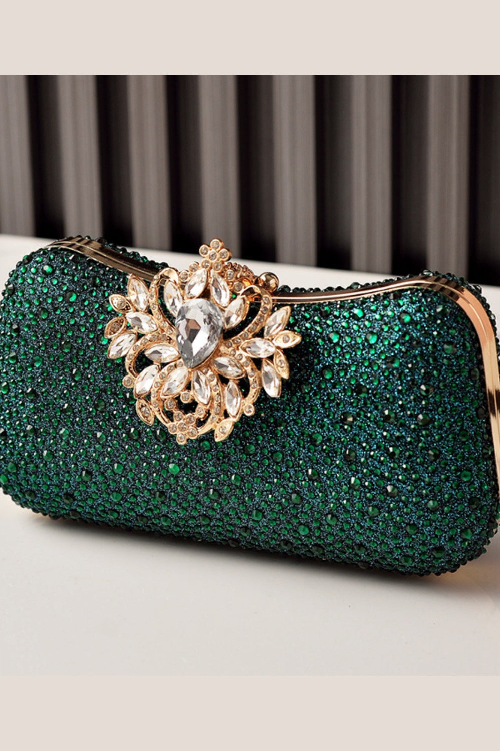 Sparkly Rhinestone Clutch Purse Handbag with Oversized Jewel Clasp
