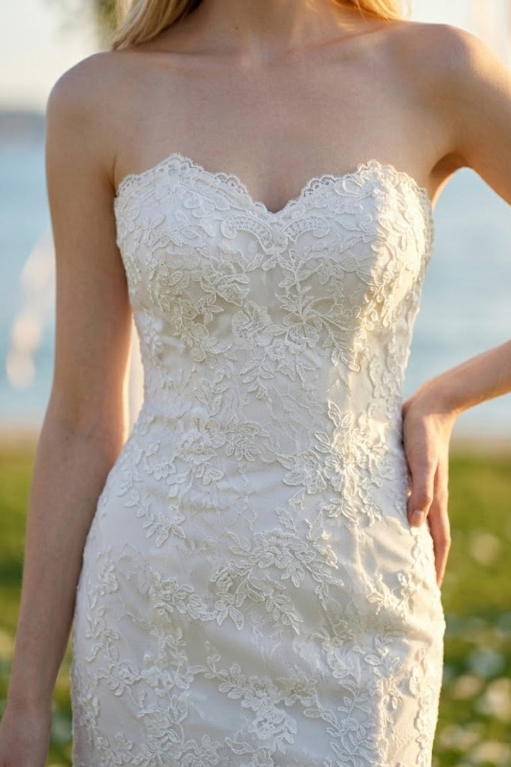 White Lace Sweetheart Strapless Mermaid Wedding Dress
