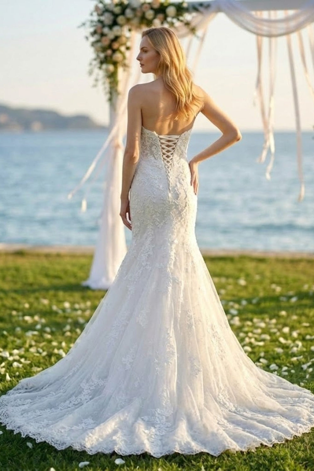 White Lace Sweetheart Strapless Mermaid Wedding Dress