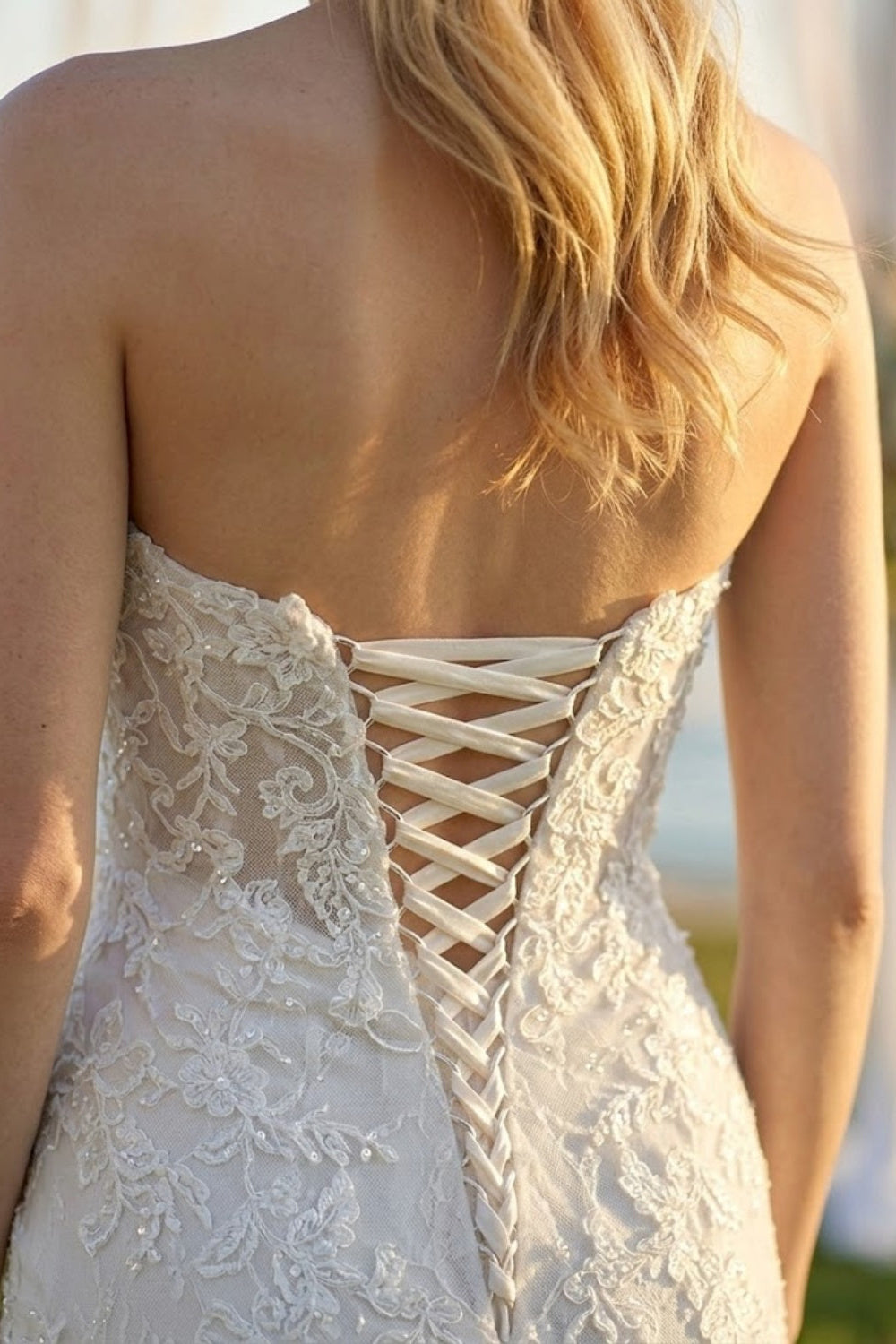 White Lace Sweetheart Strapless Mermaid Wedding Dress