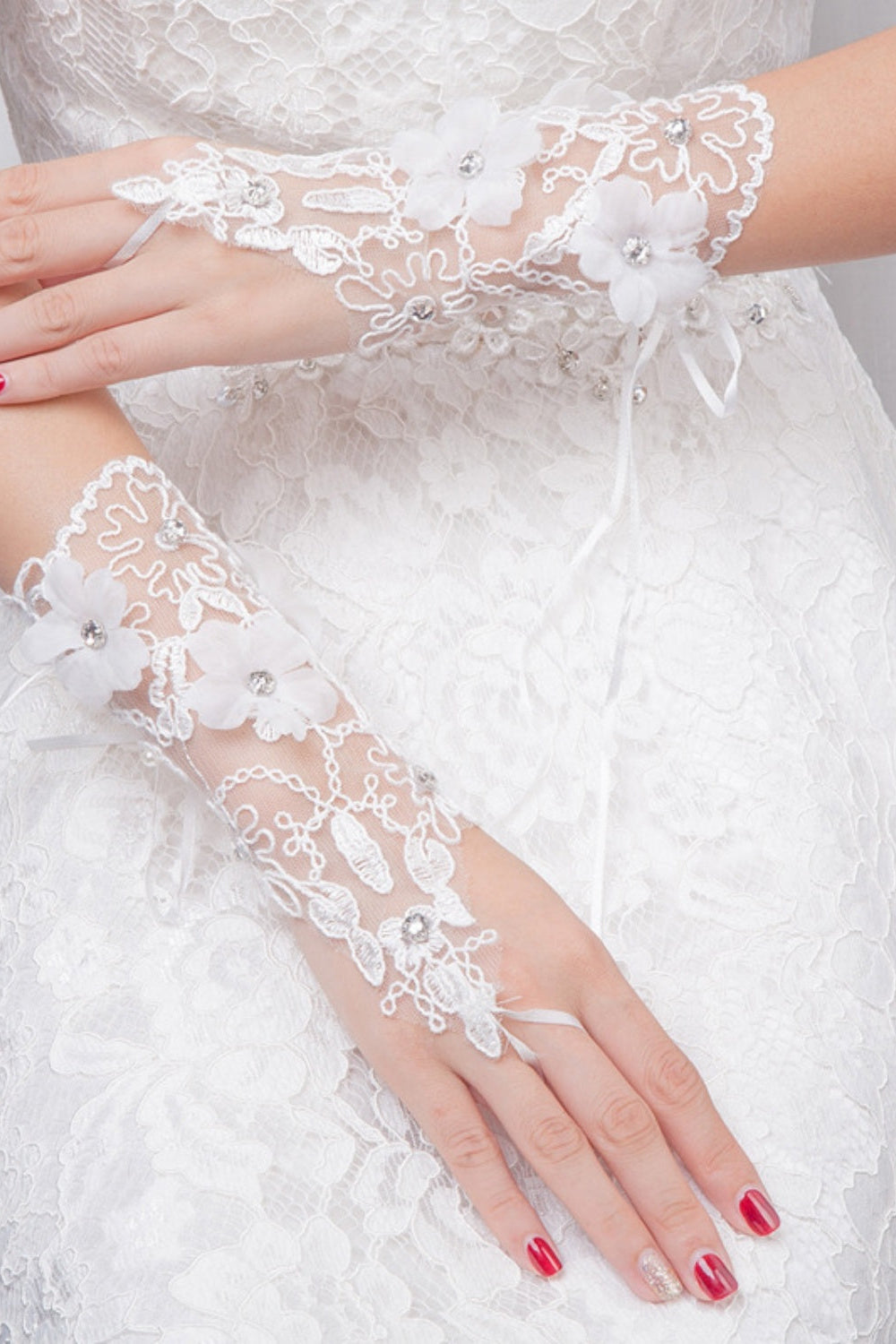 White Rhinestone Floral Lace Fingerless Wedding Gloves