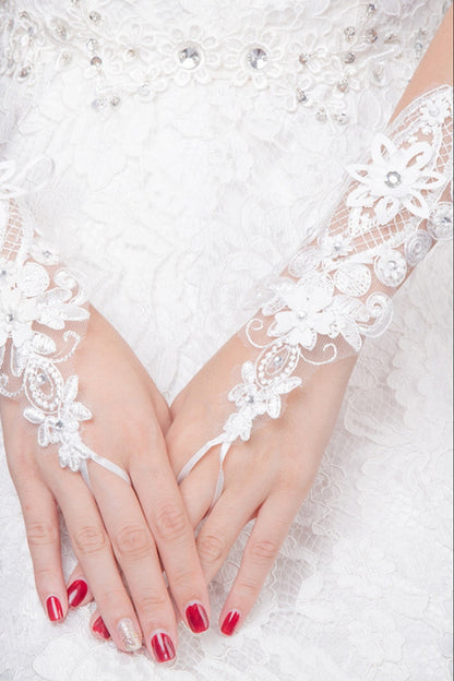 White Scalloped Lace Fingerless Wedding Gloves with Rhinestones