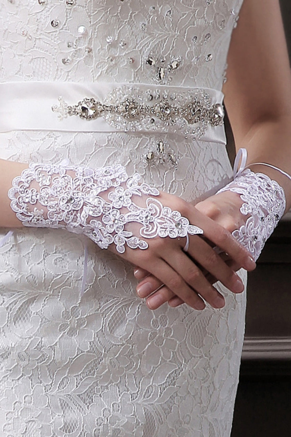 White Wrist-Length Lace Fingerless Wedding Gloves with Rhinestones
